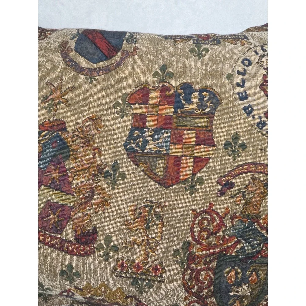 Vtg Tapestry Jacquard Medieval European Castlecore Heraldic‎ Crest Pillow Sham